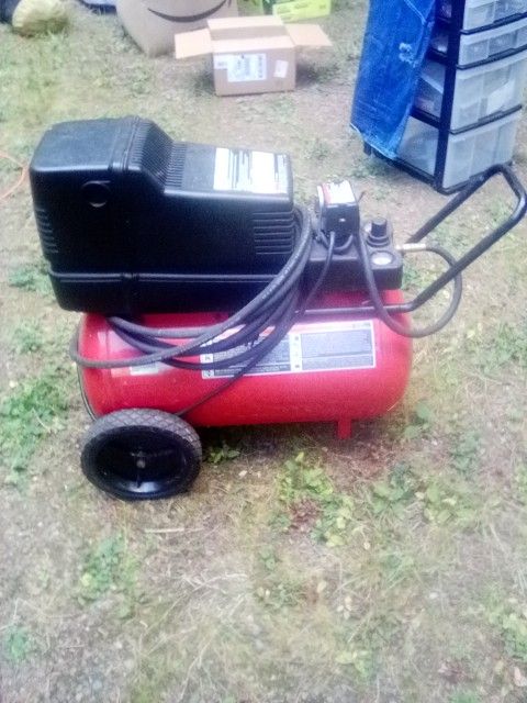Craftsman 1.5 HP 12 Gallon Air Compressor