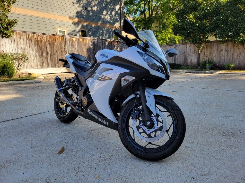 2017 Kawasaki Ninja 300 ABS