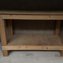 Sturdy Wooden Workbench 
