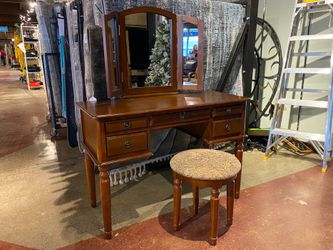 POUNDEX Vanity Table w/ Bi-Fold Mirror & Stool