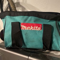 Makita power Drill (battery+ Charger included)