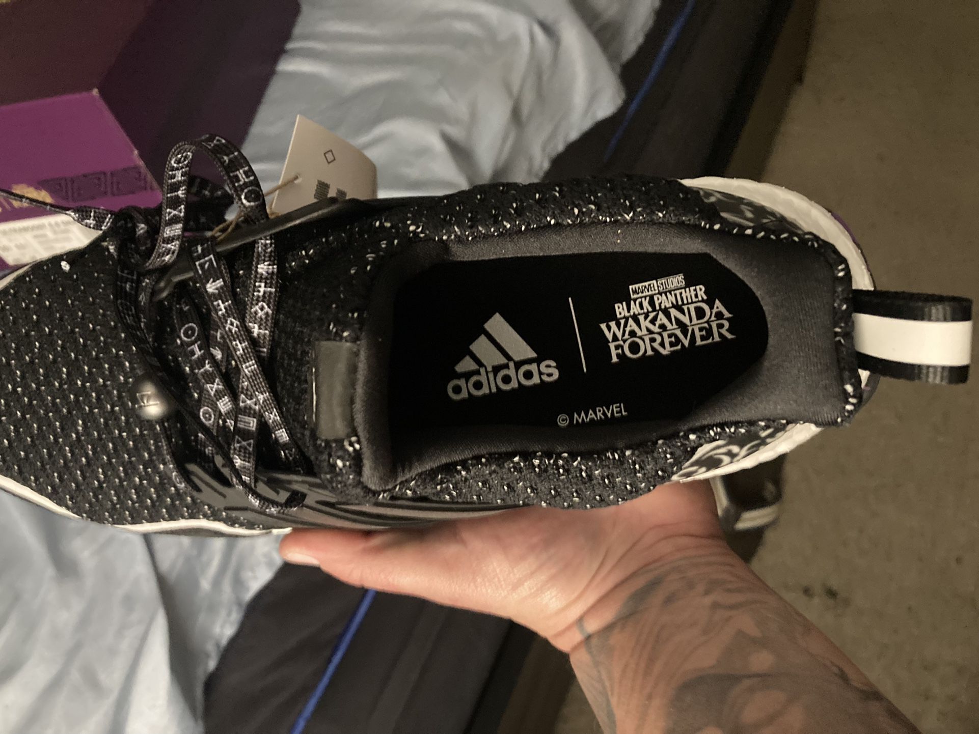 pære gradvist dybt Adidas Ultraboost 5.0 Black Panther Wakanda Forever Edition for Sale in  Victorville, CA - OfferUp