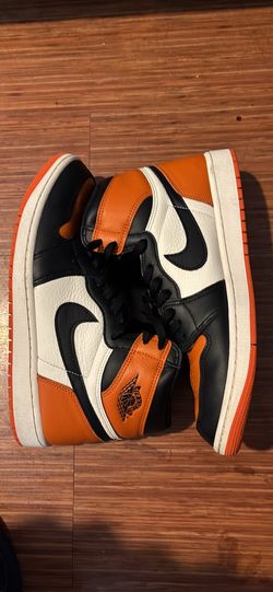 Size 12 men’s shoes
