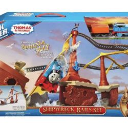 Thomas and friends Trackmaster Shipwreck Rails Set