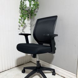 Desk chair, office chair