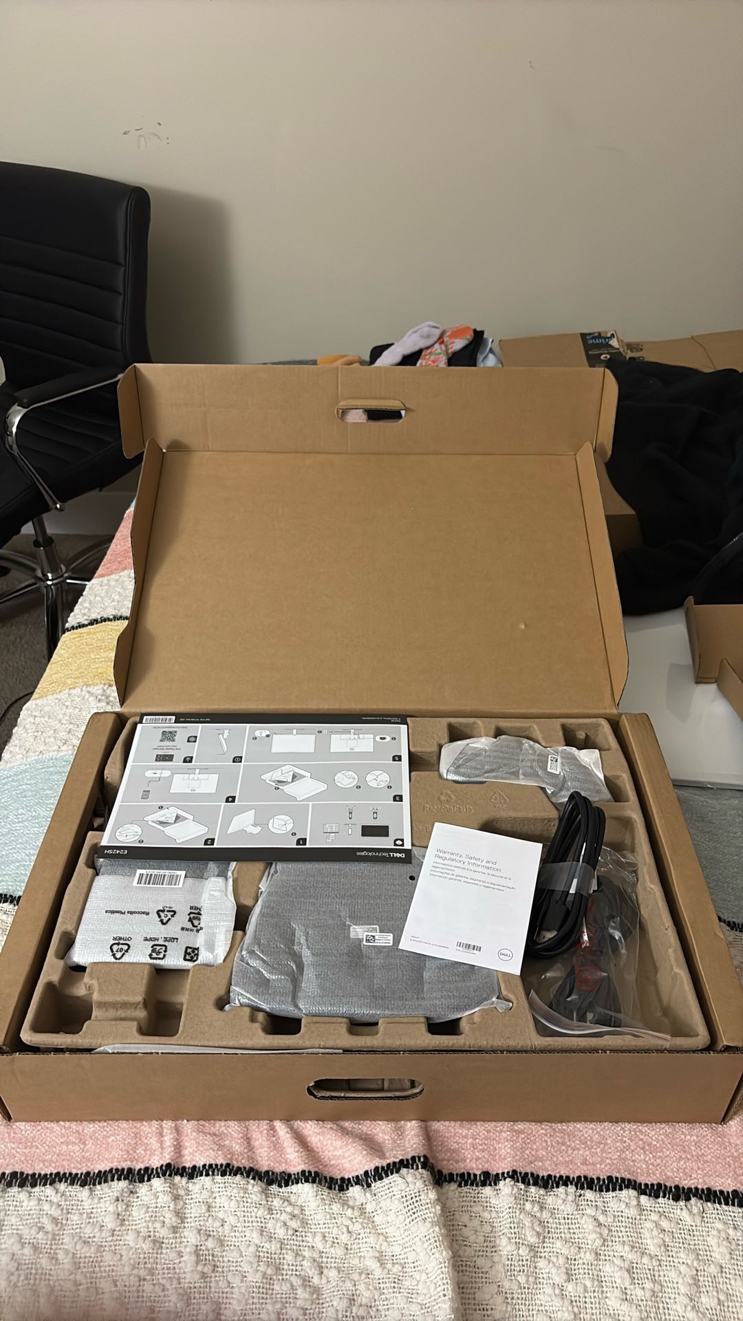 DELL E2425H Full HD (1920x1080) Monitor, 75Hz, VA, 5ms, VESA (100x100mm), DisplayPort, VGA, 3 Year, Black