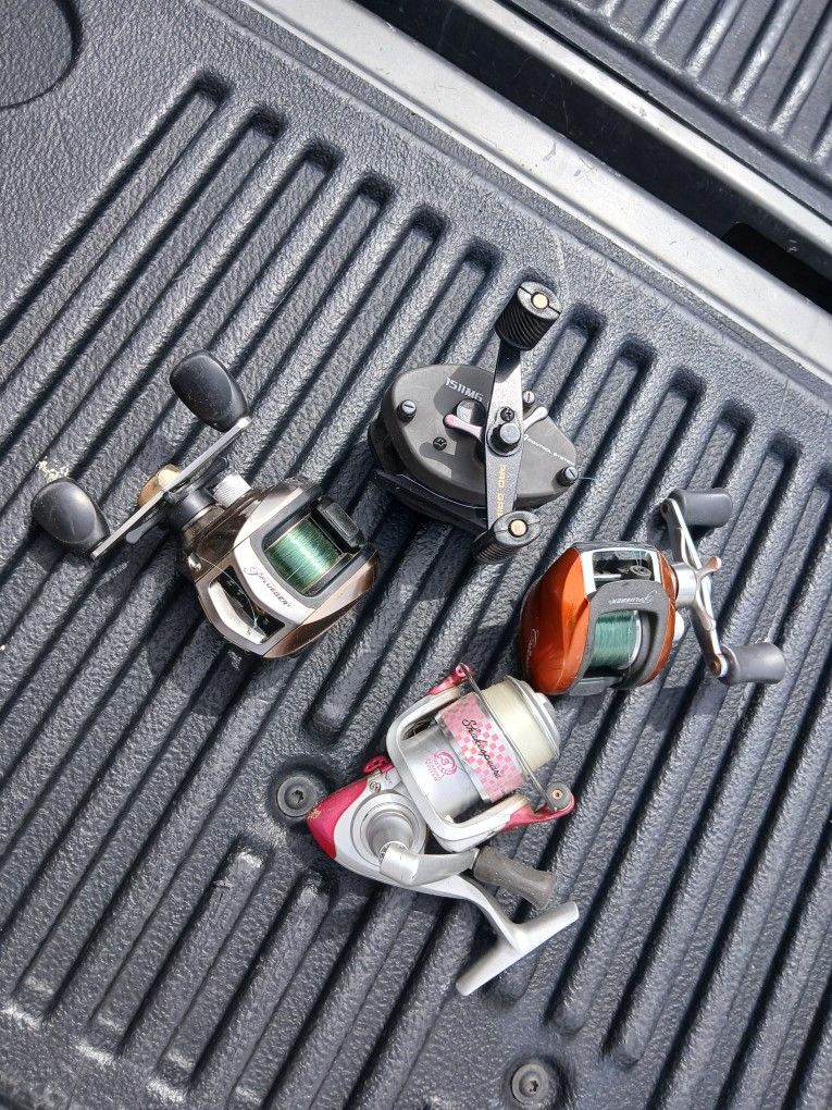 Fishing reels lot x4 all in.working condition ready to use all for one price