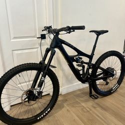 Like New - 2021 Ibis HD5 XT Carbon Medium