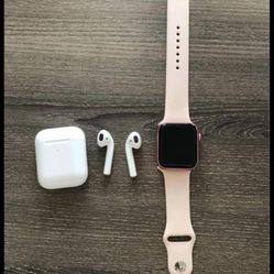 Smartwatch And Earbuds 