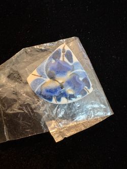 Ceramic / Porcelain Guitar Pick – Beautiful Blue Glaze Floral Motif