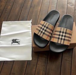 Burberry Vintage Check Slide Sandals