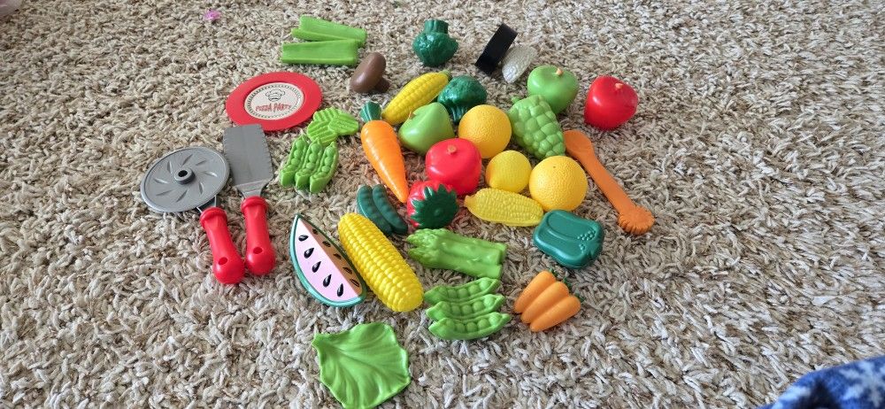 Play Food Pretend Play