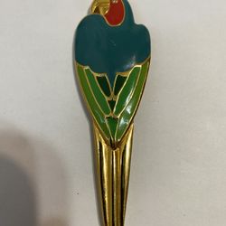 Vintage Trifari Blue Green Red Gold Tone Parrot Brooch Pin Used