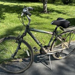 Trek Hybrid Men’s Bike
