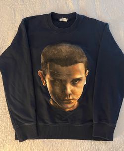 Ih Nom Uh Nit Paris Stranger Things Eleven Graphics Sweatshirt W Medium