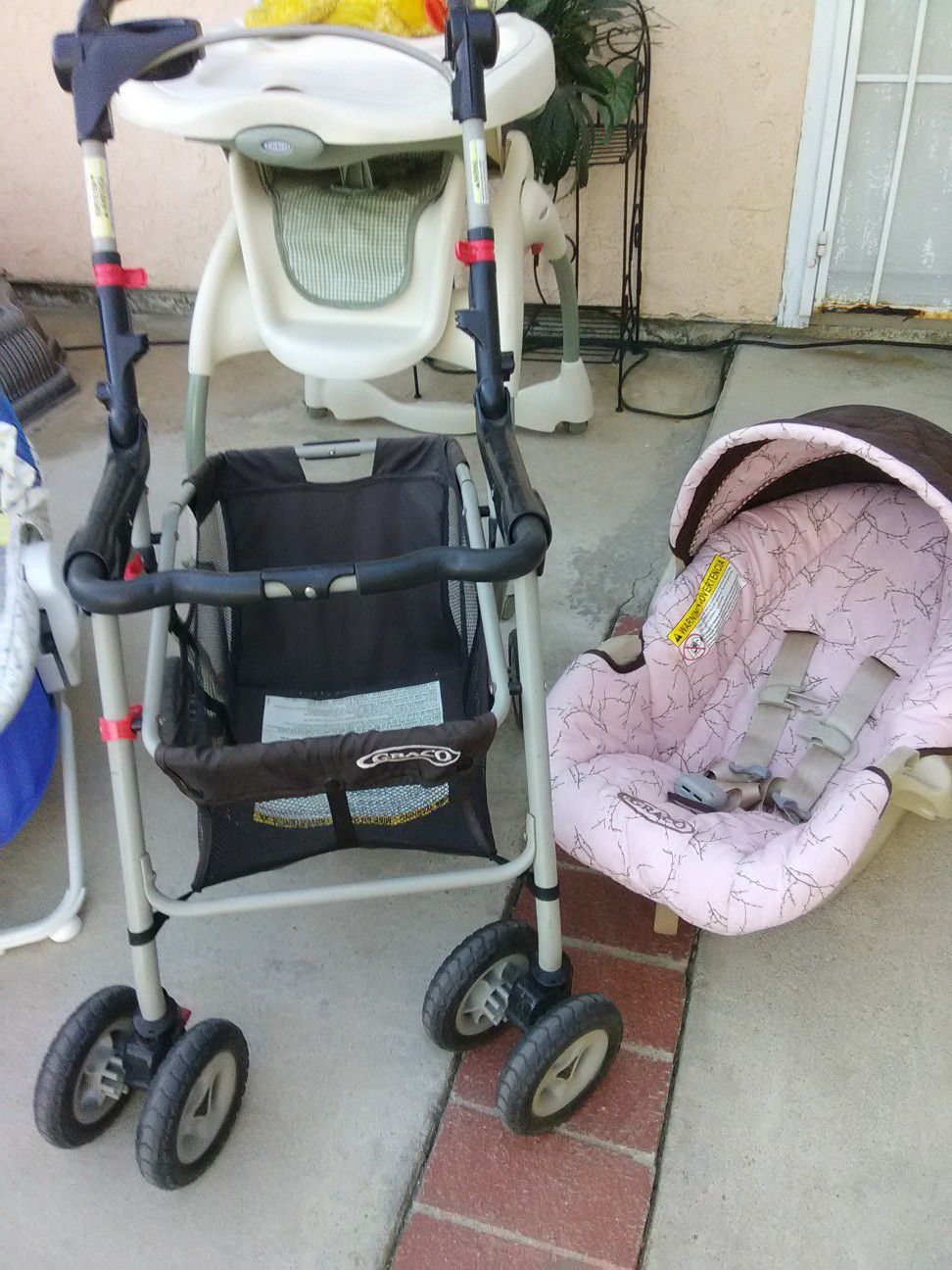 Graco stroller complete set w/base$30 firm