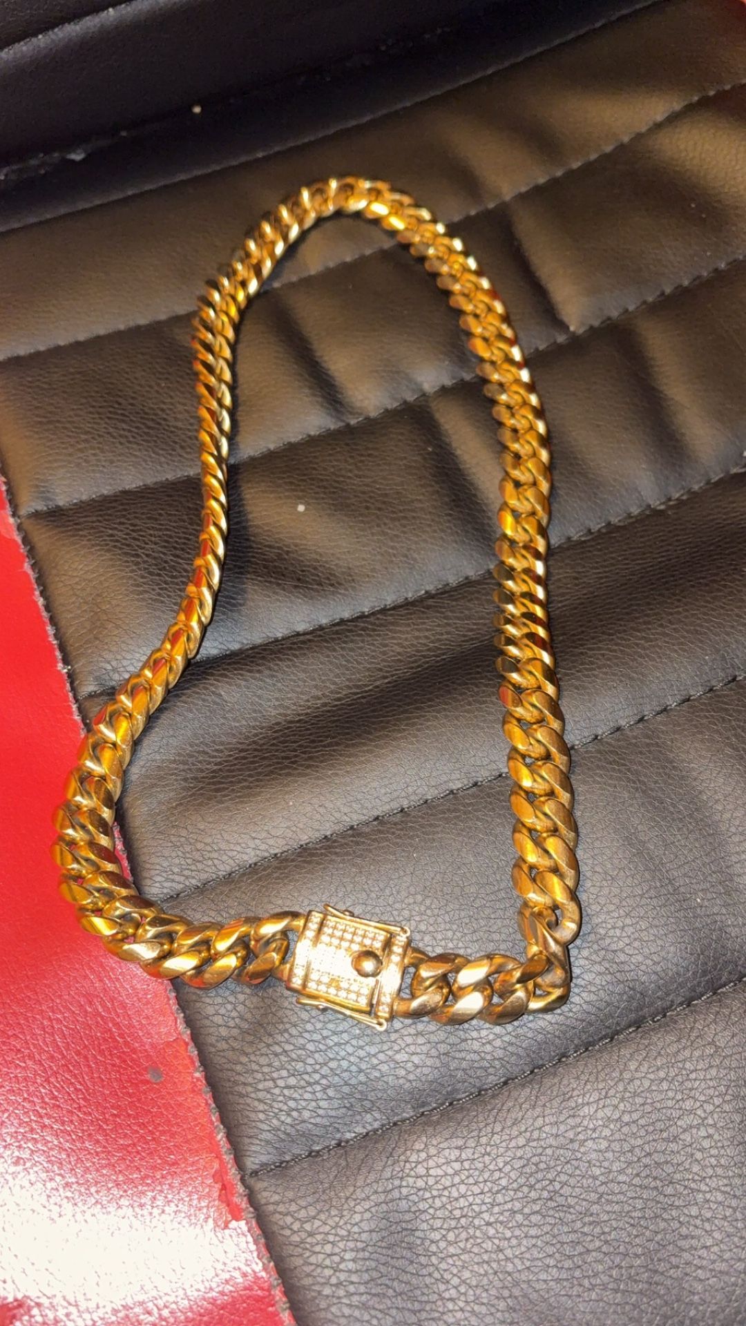 10k Gold Moissanite Cuban Link Chain