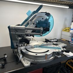 Makita 18V LXT Lithium-Ion (36V) 10 in. Dual-Bevel Sliding Compound Miter Saw with Laser 