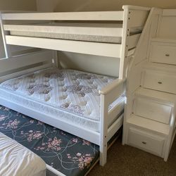 Bunk Bed With Trundle 