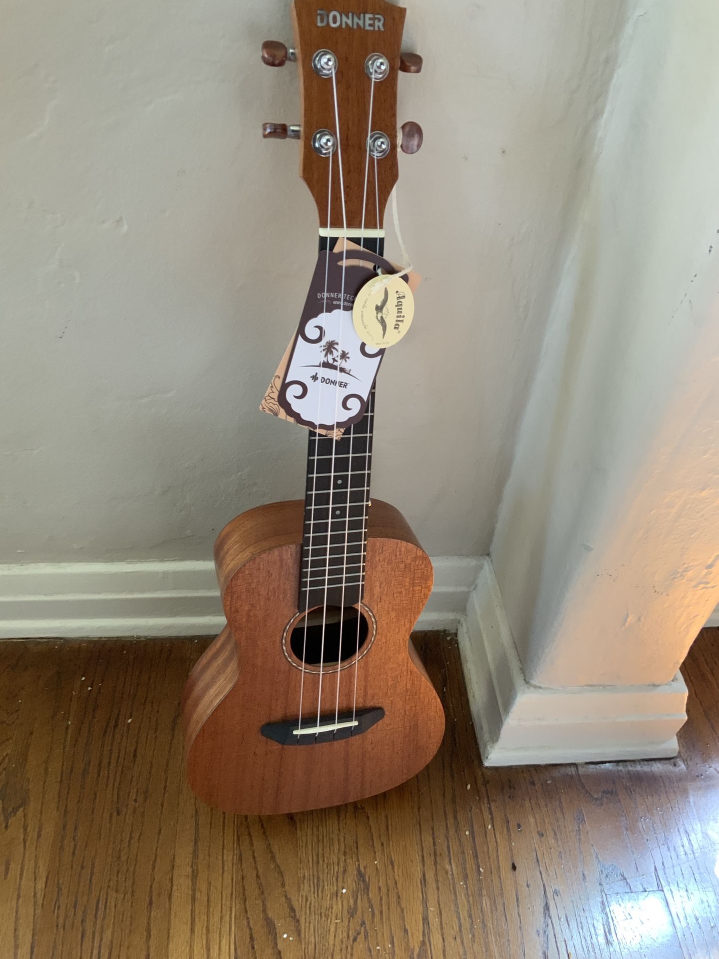 NEW!! Donner DUS-1, Concert Ukulele