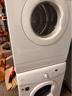 Maytag Electric washer Dryer