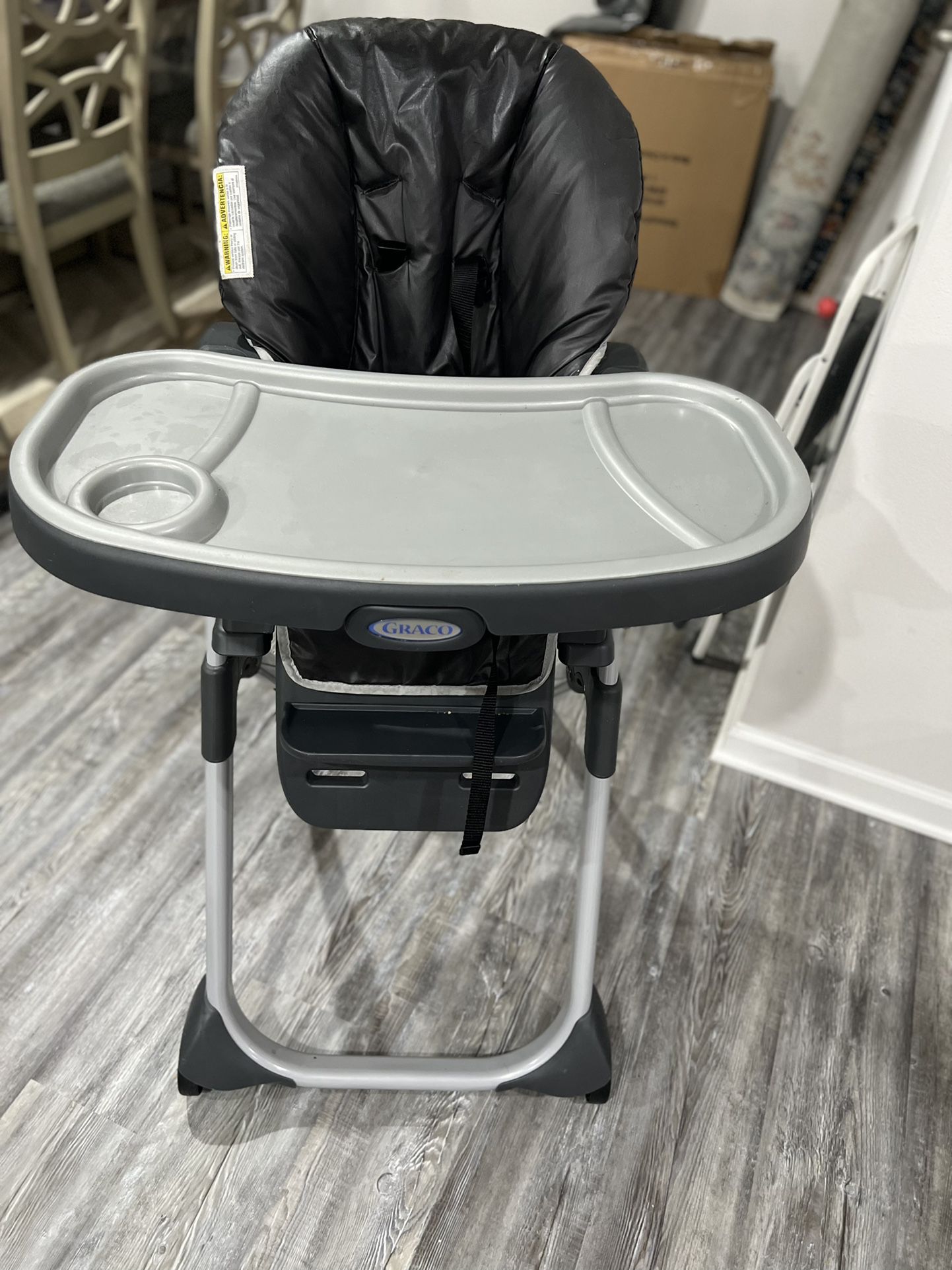 Graco DuoDiner LX foldable High Chair with wheels - Move Out Sale