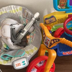 Baby Tub/swing/bouncer & Toys 