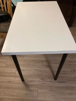 Dining Room Table/Craft Table/Desk