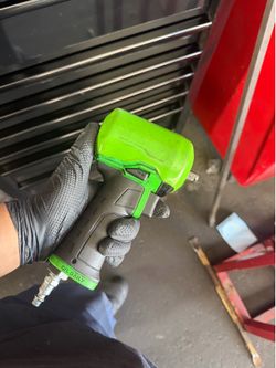 Snap on 3/8 air impact