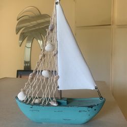 Summer Sail Boat Decor