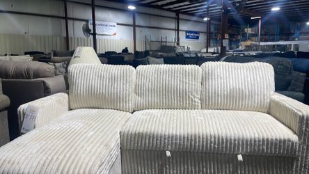 Brand New sectional (s344)