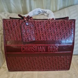 DESIGNER CD GRAND / LARGE WINE COLOR TOTE HANDBAG WITH PURSE 