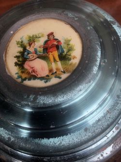 Antique music 🎶 box with powder space excellent working condition