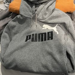 Puma Sweater Men’s size Large 