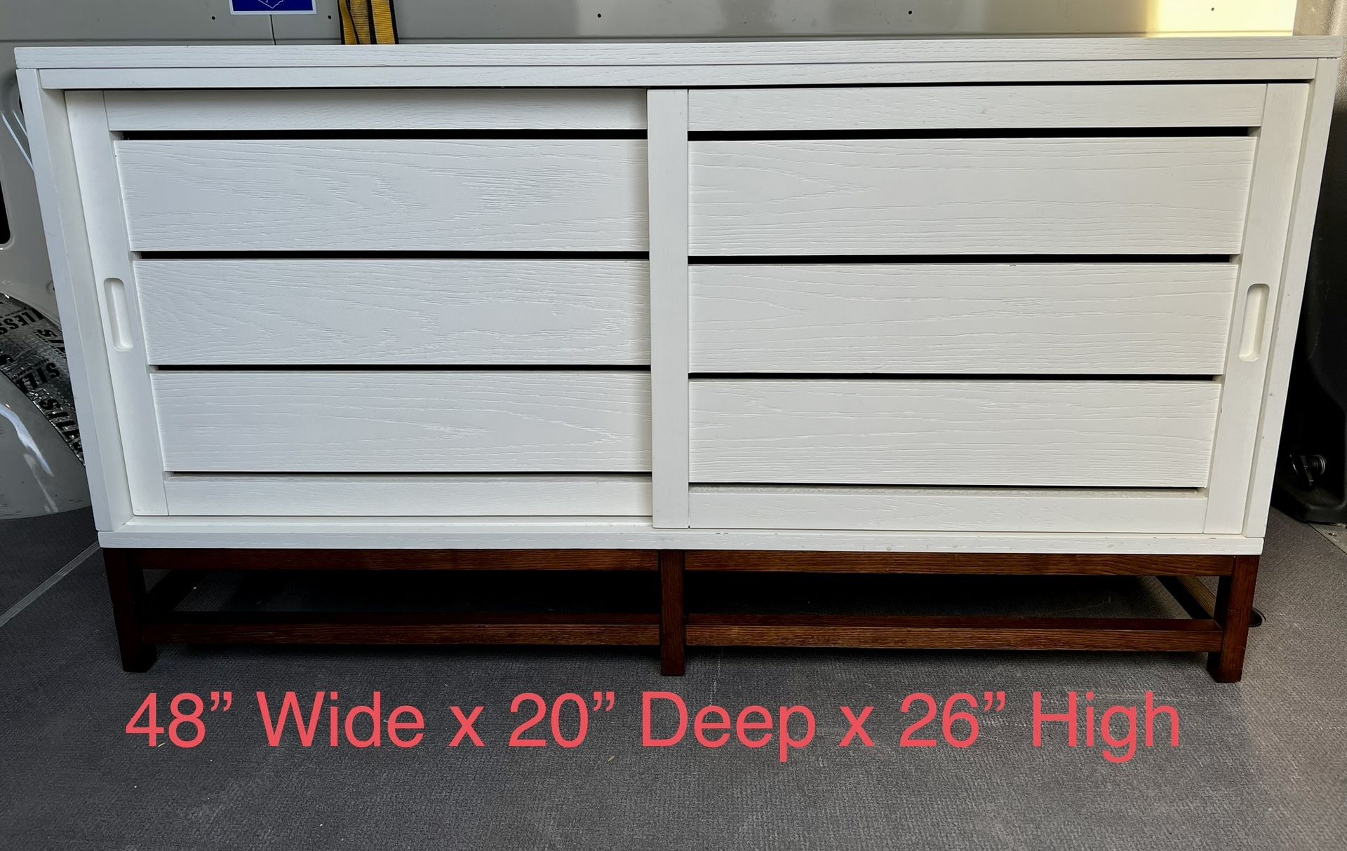 Crate & Barrel tV Stand / media Console