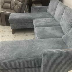 New 100x58 Sectional Couch / Free Delivery