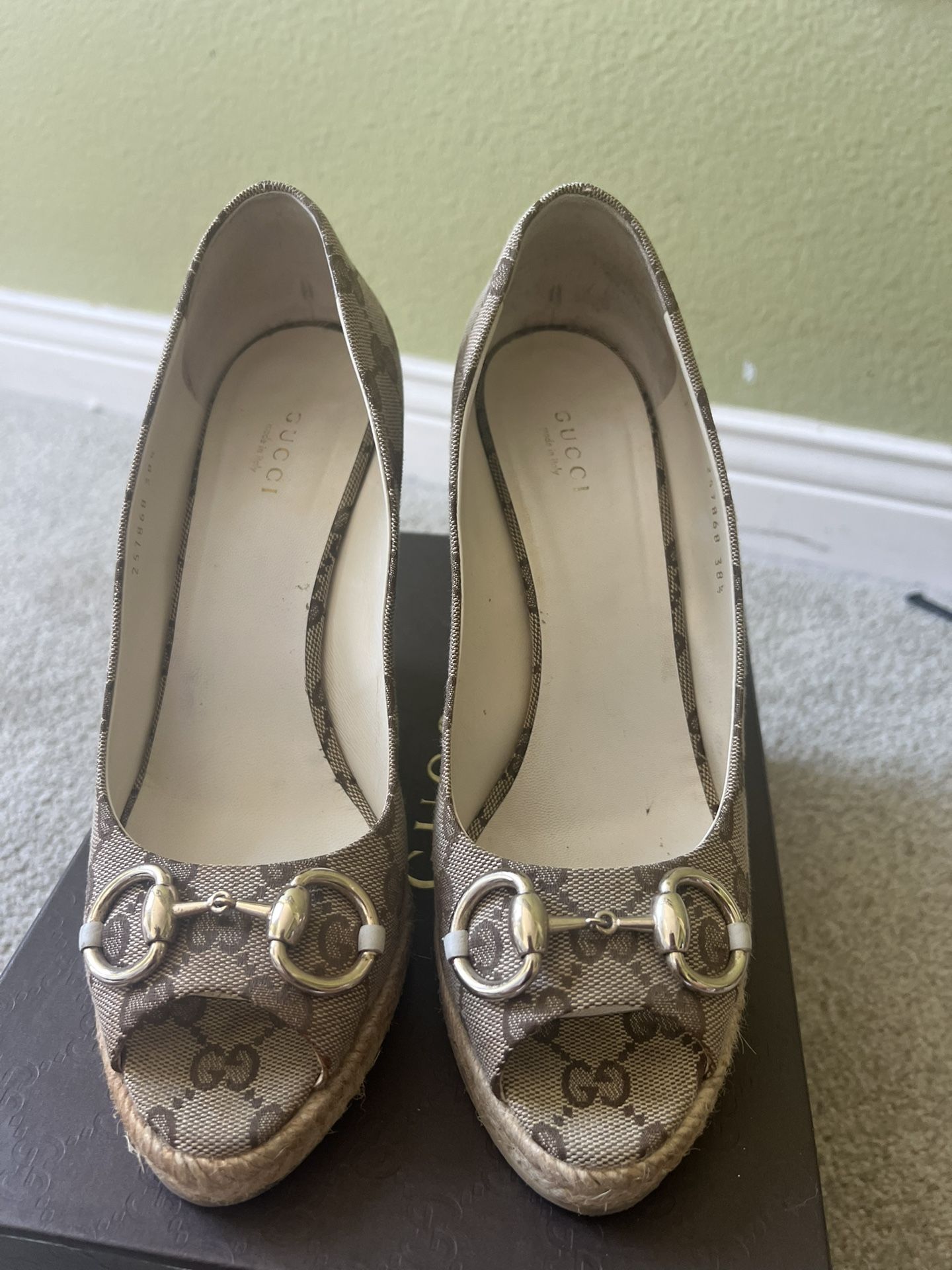 Gucci Shoes Size 38 1/2
