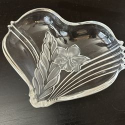 Glass Heart Dish 