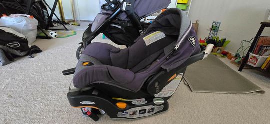 Chicco Car Seat and Stroller Set