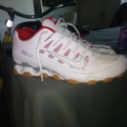 Brand New Nike Size 9 Men