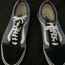 Lady’s Vans Size 71/2