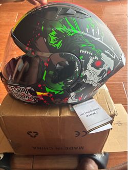 DOT Approved Full Face Modular Flip-Up Dual Visor Motorcycle Helmet (medium)