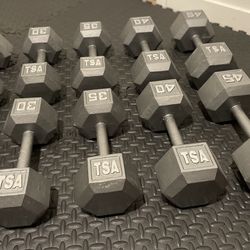Set Of Cast Iron Hex Dumbbells From 10# To 45# Total Of 440 lbs Basically New