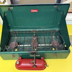 Clean Vintage Coleman 426B Vintage Three Burner Camping Stove
