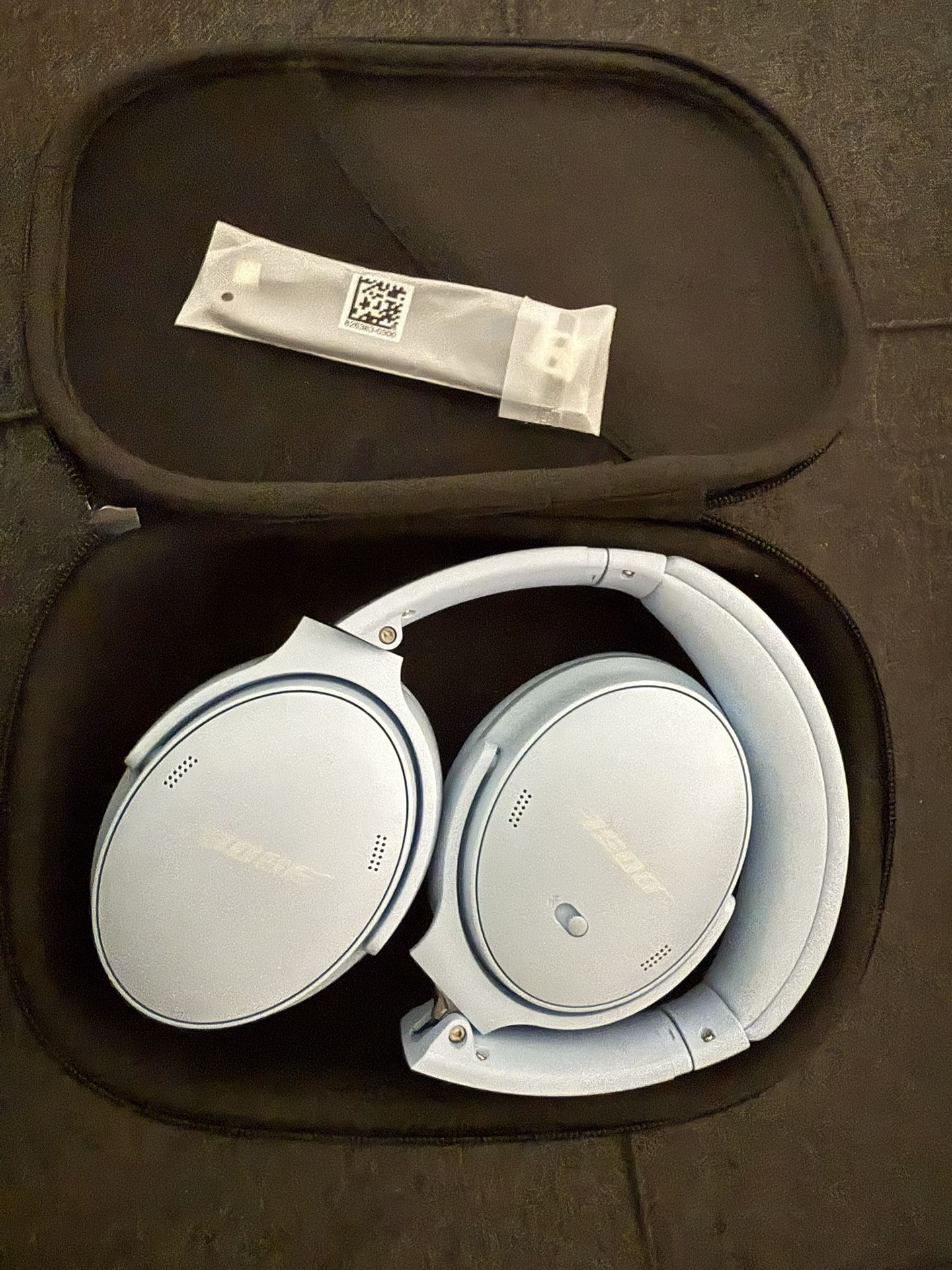 BOSE QuietComfort Headphone with Active Noise Cancellation