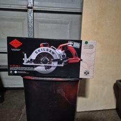 SKIL 15-Amp 7-1/4-in. Worm Drive Circular Saw 