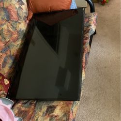 43 INCH COLOR VIZIO TV NOT SMART