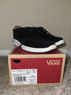 Like New Womens 7.5 Shoes