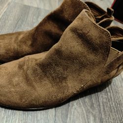 Foot Wear 