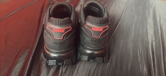 Cloud Buster Black Pradas